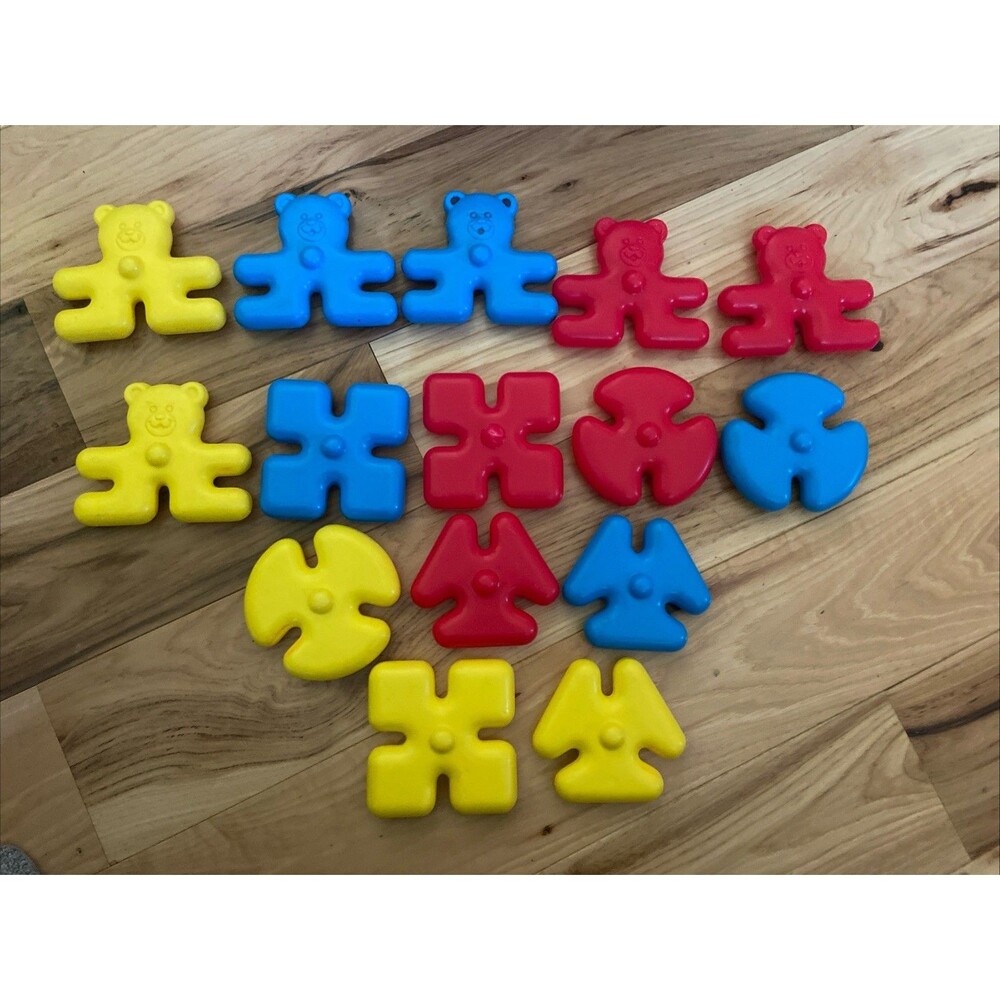 15 Vintage Playskool Connect Toy Bear Chunky Shape 1992 Red Blue Yellow Plastic